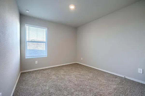 $2,600 | 249 Cal Frd Drive, Justin, TX 76247