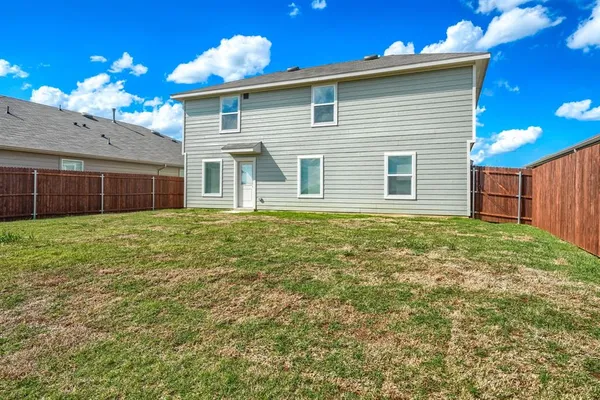 $2,600 | 249 Cal Frd Drive, Justin, TX 76247