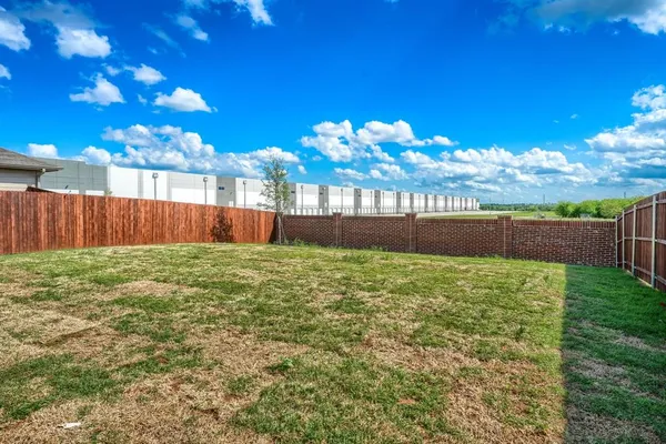 $2,600 | 249 Cal Frd Drive, Justin, TX 76247