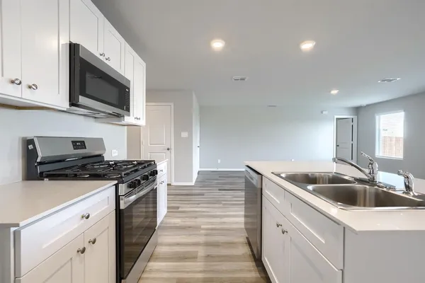 $2,600 | 249 Cal Frd Drive, Justin, TX 76247