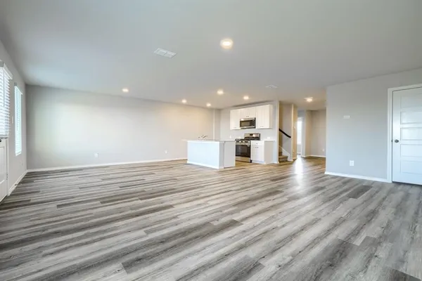 $2,600 | 249 Cal Frd Drive, Justin, TX 76247