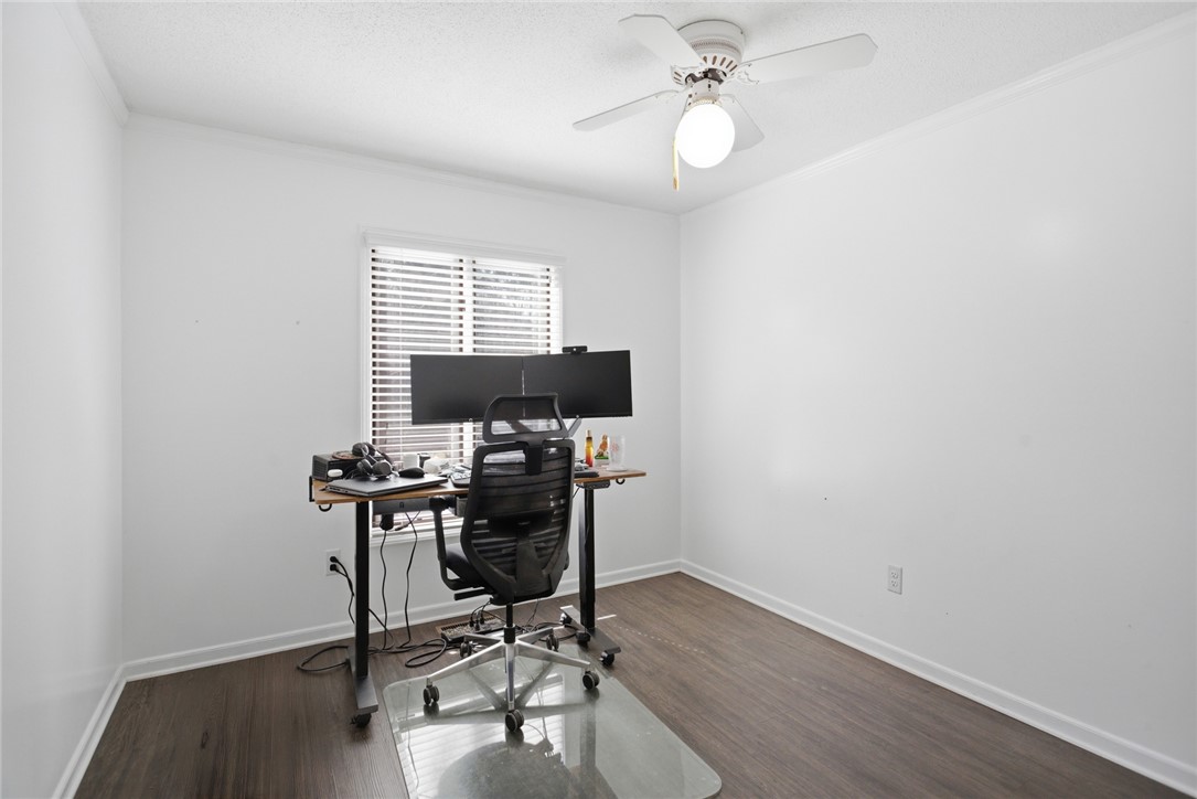 308 Wildwood Road Walhalla, SC 29691 - Photo 19 of 23 This versatile room offers ample space, ideal for a productive office setup.