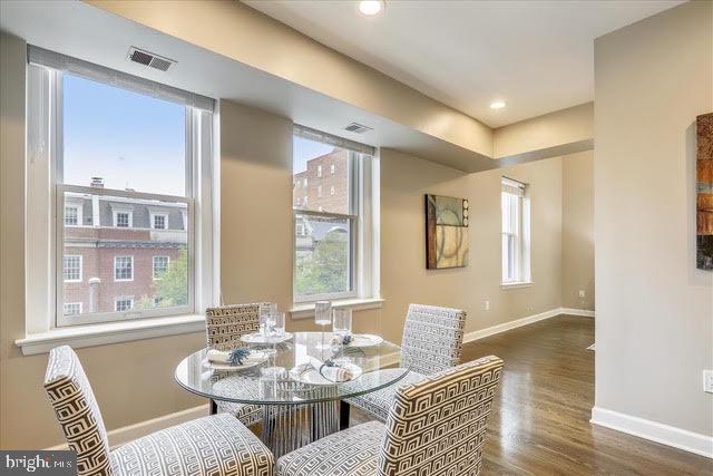 1700 19th Street Northwest, Unit 4W Washington, DC 20009 - Photo 5 of 40 Dining room