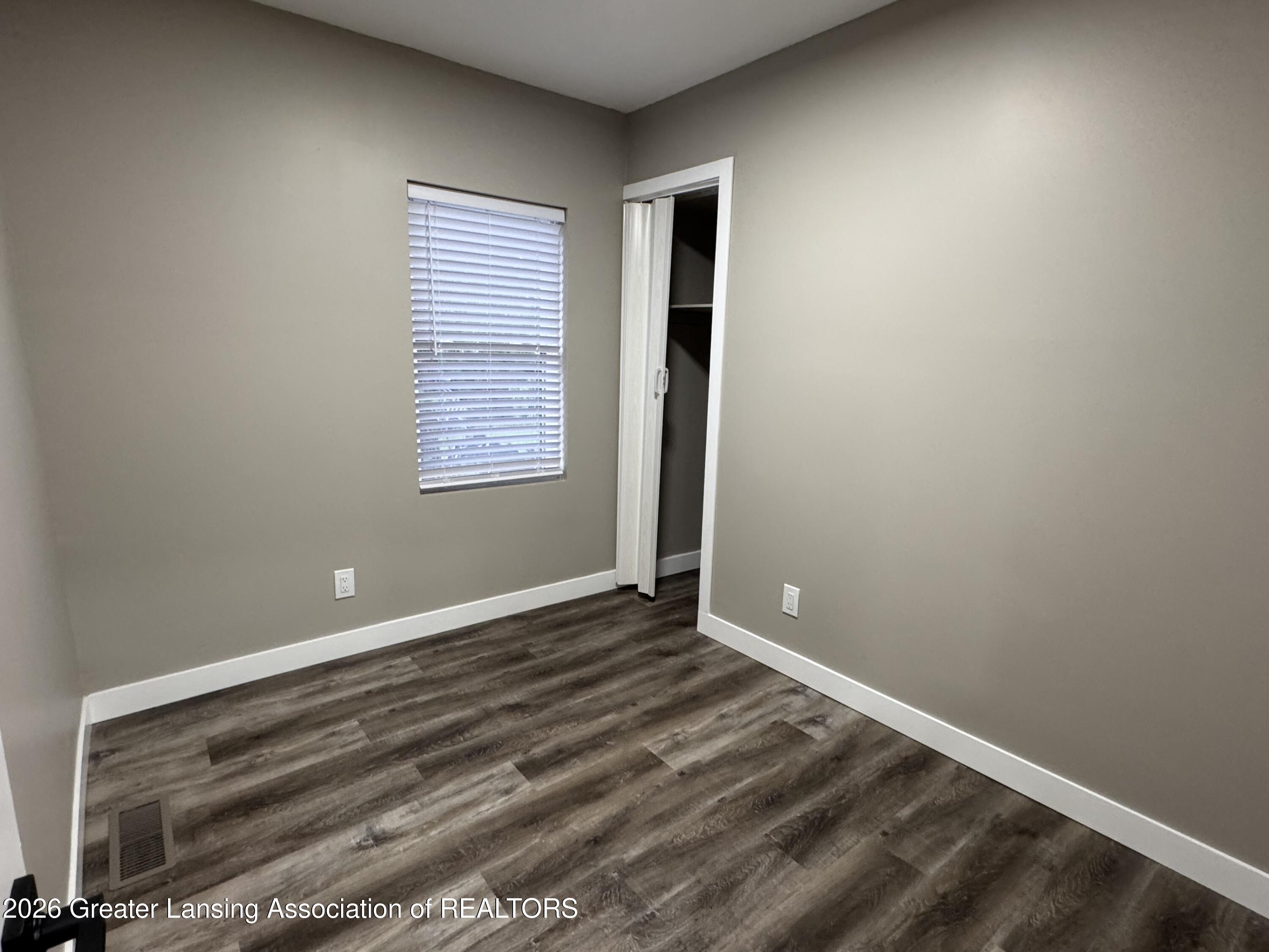 3228 Turner Road Lansing, MI 48906 - Photo 12 of 25 7