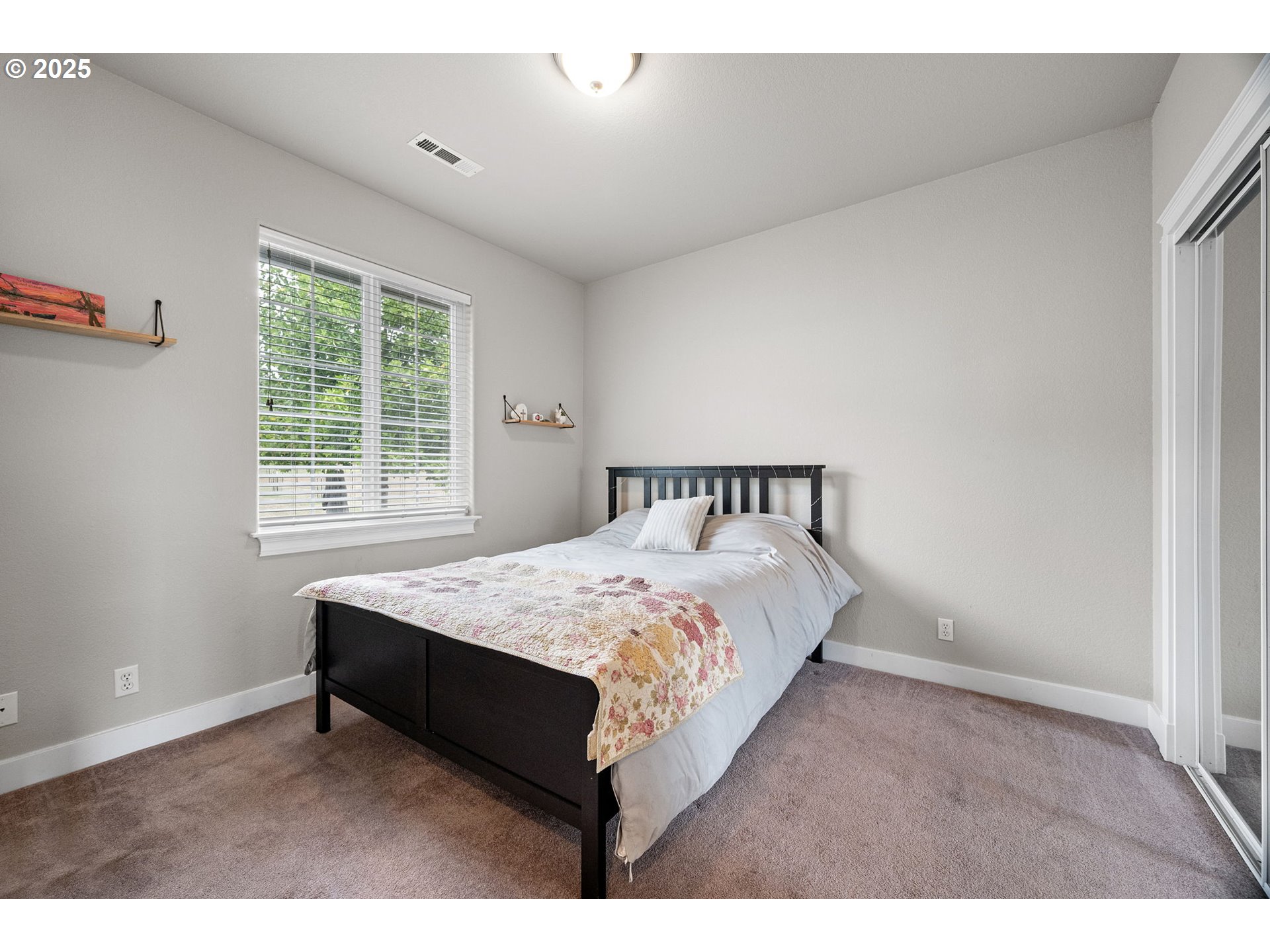 2265 Northside Road Sutherlin, OR 97479 - Photo 31 of 48 Bedroom