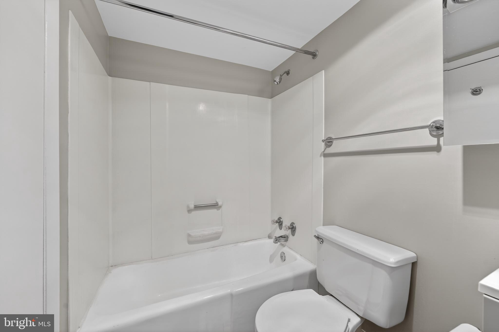 1701 16th Street Northwest, Unit 418 Washington, DC 20009 - Photo 16 of 28