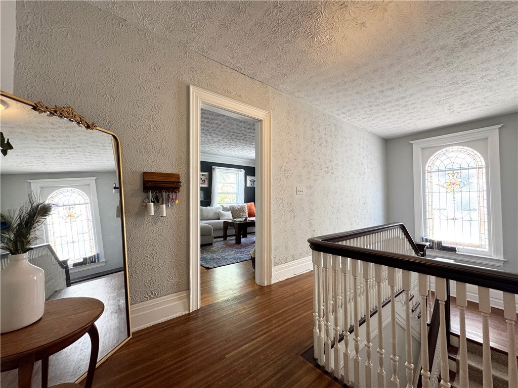 106 Argyle Street Rochester, NY 14607 - Photo 28 of 50 Second floor unit’s grand landing.