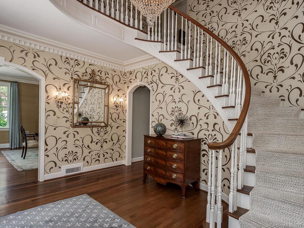 1737 Queens Road West Charlotte, NC 28207 - Photo 5 of 48 Gallery Image 5