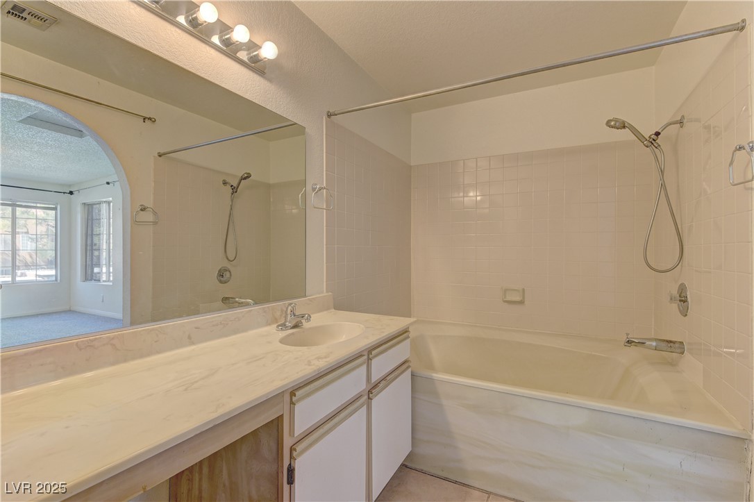 2200 South Fort Apache Road, Unit 2044 Las Vegas, NV 89117 - Photo 15 of 17
