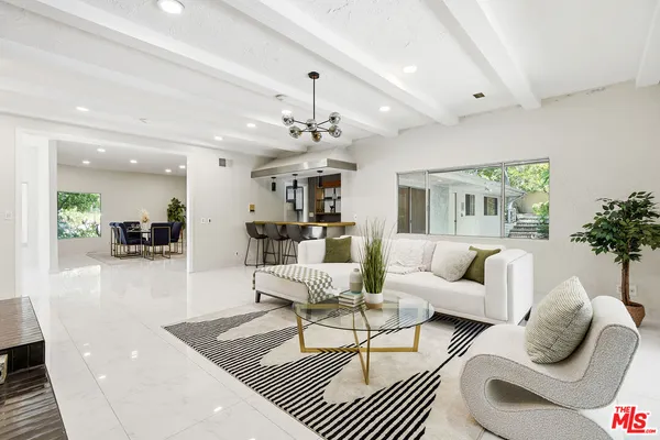 $11,750 | 11410 Canton Drive, Studio City, CA 91604
