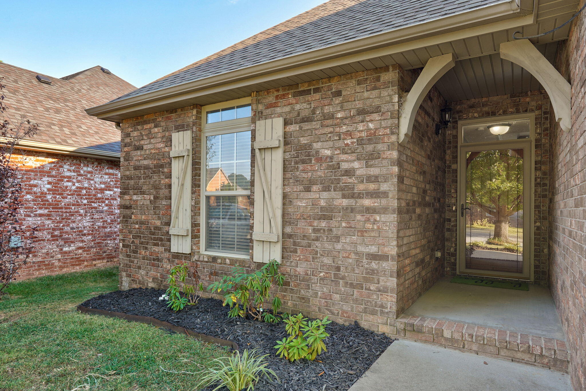 3192 West Melbourne Street Springfield, MO 65810 - Photo 4 of 28 3192 W Melbourne St-25