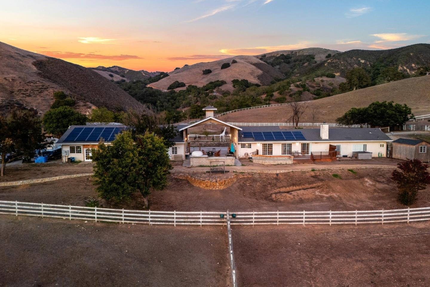 350 San Benancio Road Salinas, CA 93908 - Photo 3 of 68