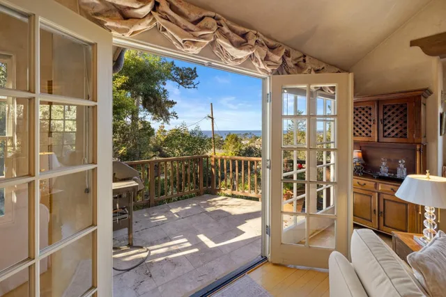 $2,900,000 | 3 Santa Fe Street, Carmel, CA 93923