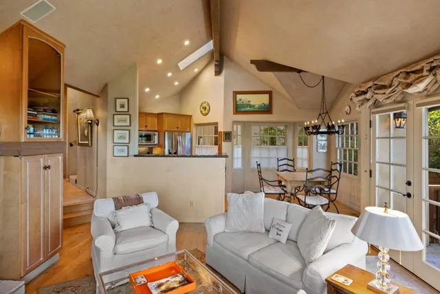 $2,900,000 | 3 Santa Fe Street, Carmel, CA 93923