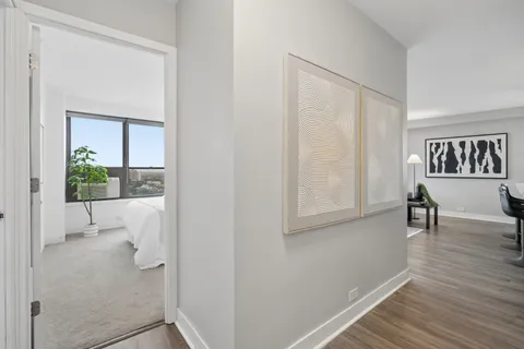 $425,000 | 2930 North Sheridan Road, Unit 2006, Chicago, IL 60657
