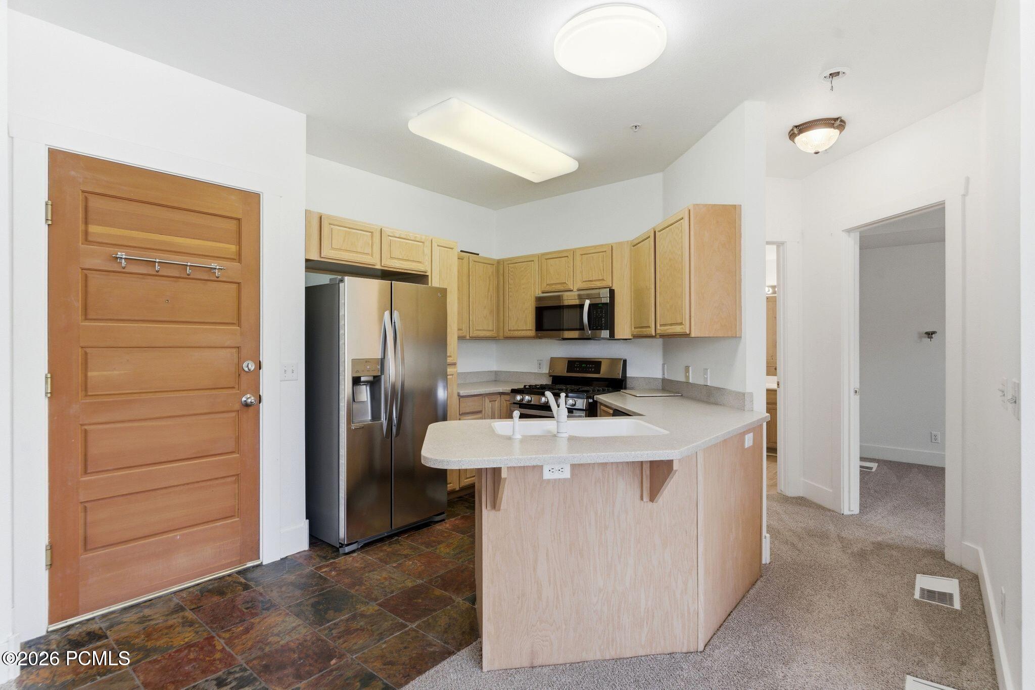 8410 Pointe Road, Unit F23 Park City, UT 84098 - Photo 5 of 21