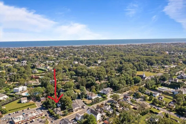 $975,000 | 71 Monmouth Road, Oakhurst, NJ 07755