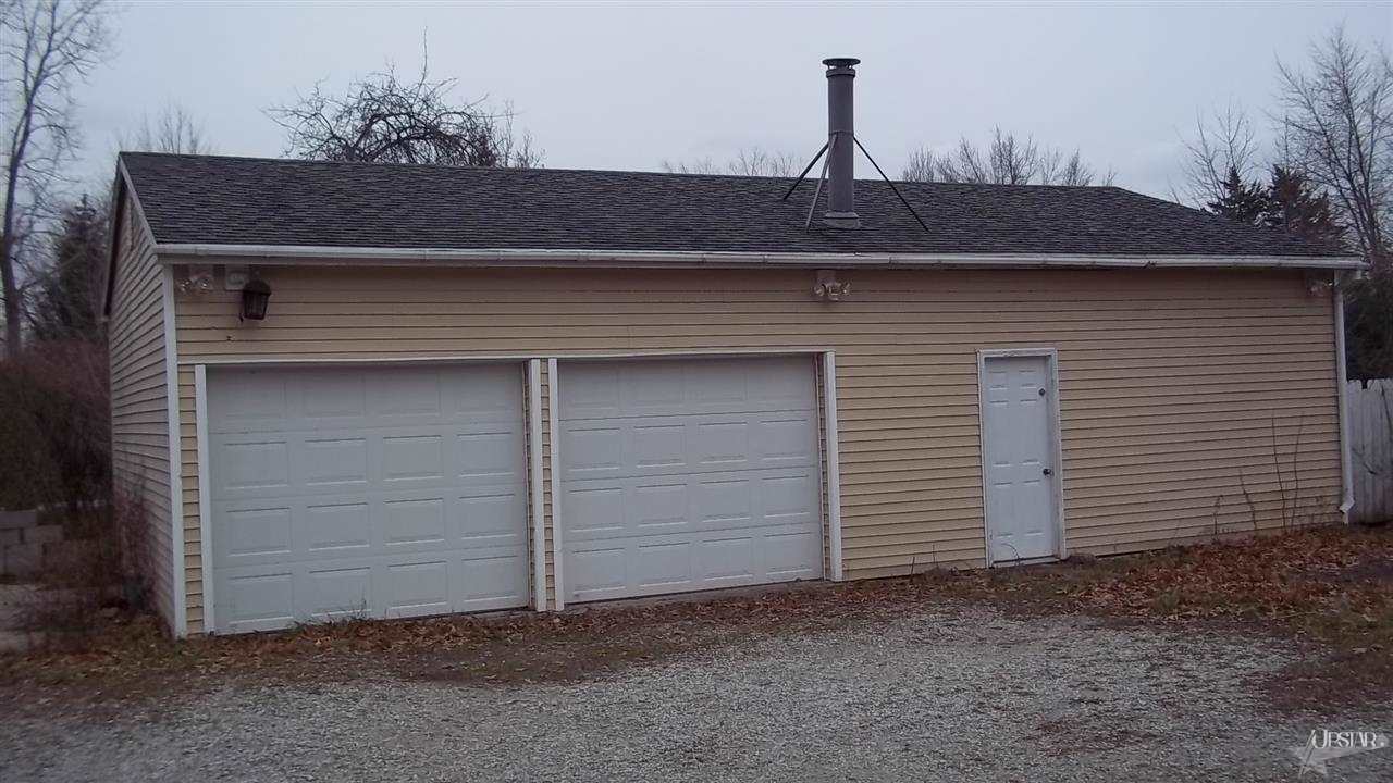 1915 Beineke Road Fort Wayne, IN 46808 - Photo 22 of 25
