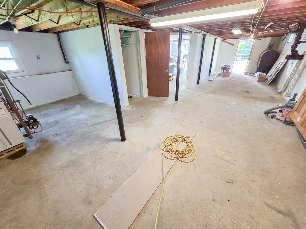 264 Dresser Hill Road Dudley, MA 01571 - Photo 16 of 21