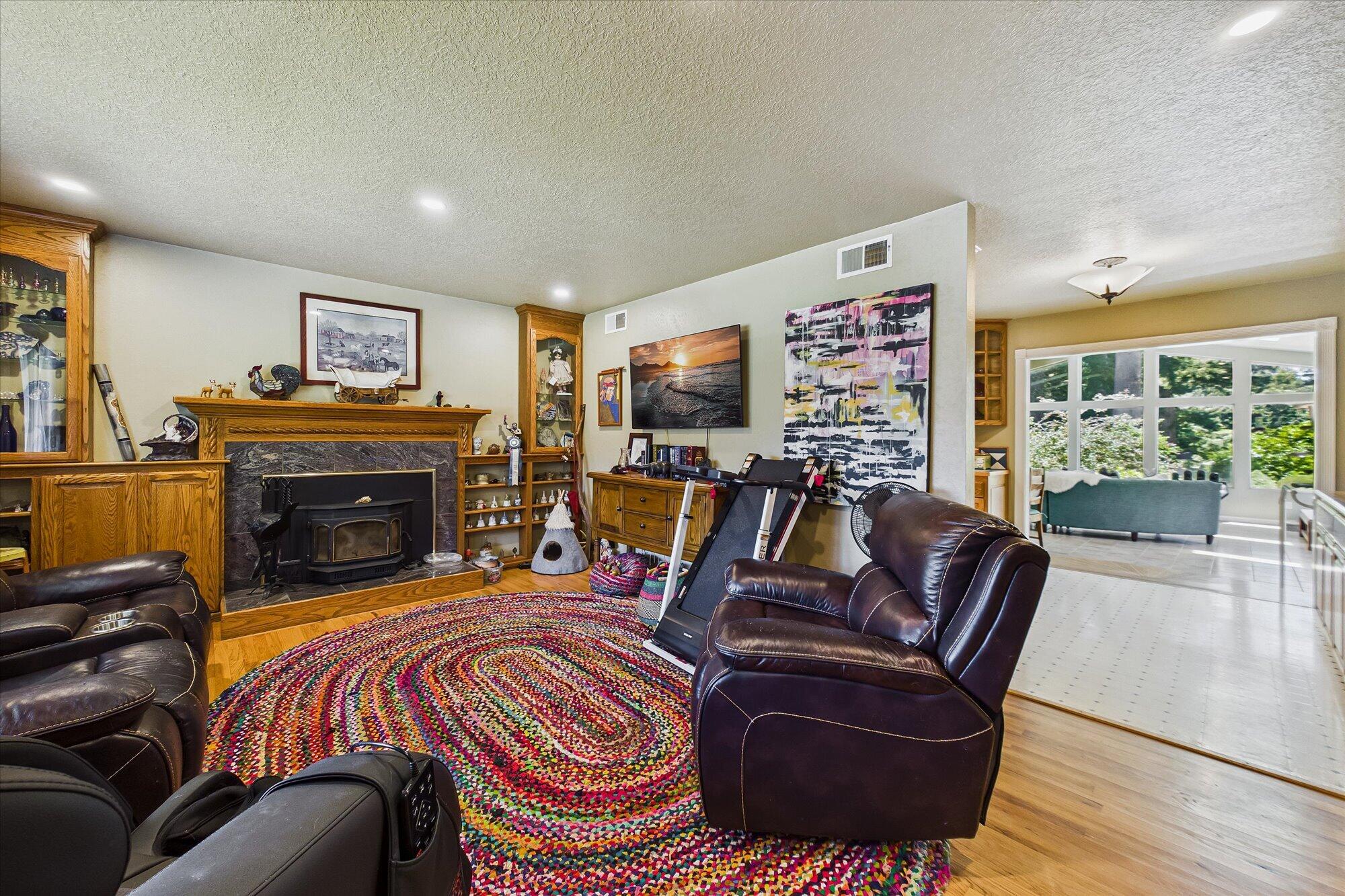 2105 Hurst Road Eureka, CA 95503 - Photo 10 of 54