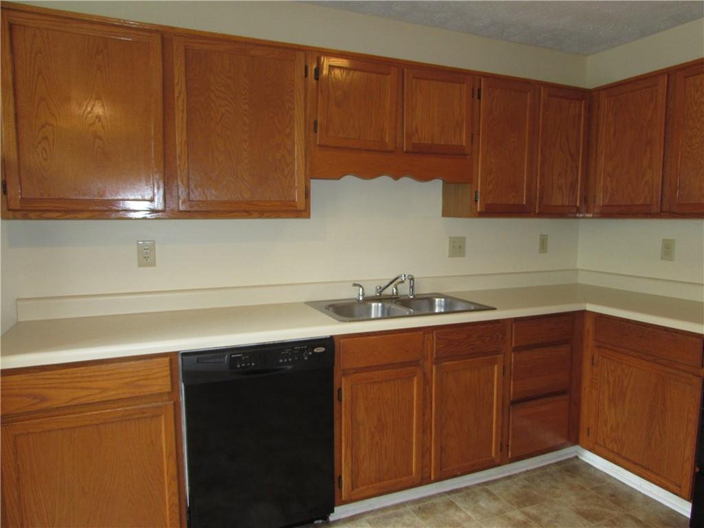 881 Heritage Valley Road, Unit 881 Norcross, GA 30093 - Photo 8 of 33