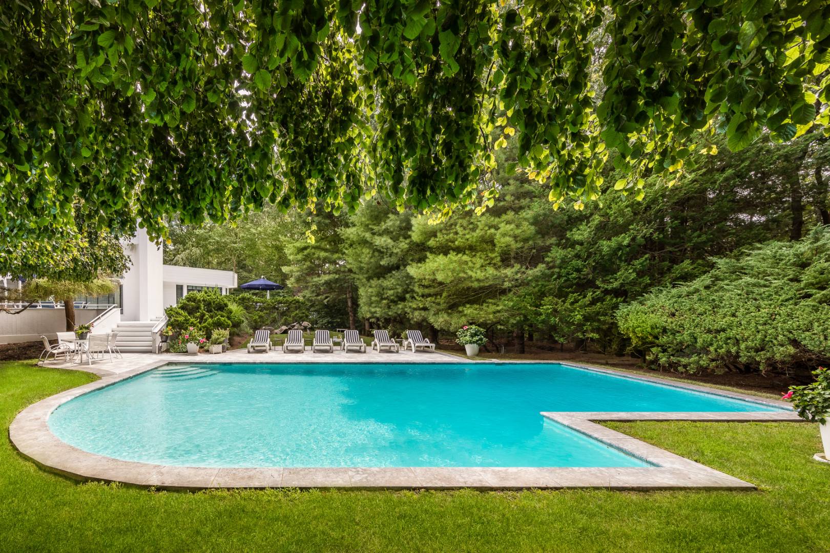 Undisclosed Address Wainscott, NY 11975 - Photo 6 of 19