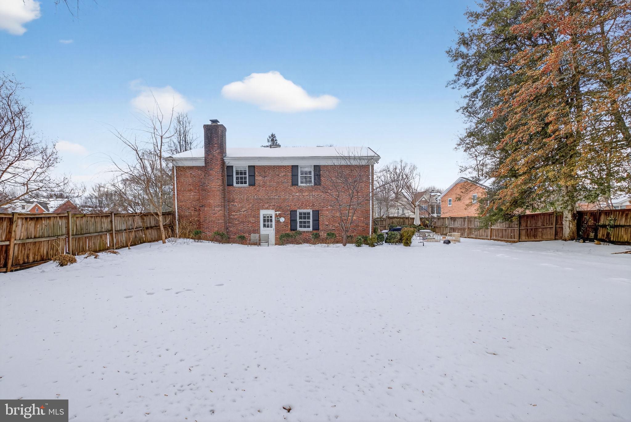 2849 Hideaway Road Fairfax, VA 22031 - Photo 34 of 45 a view of a house with a yard