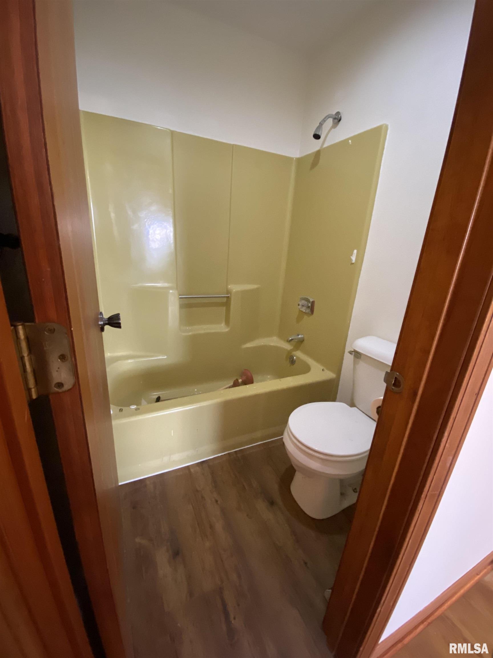 90 Banyan Drive Canton, IL 61520 - Photo 14 of 32