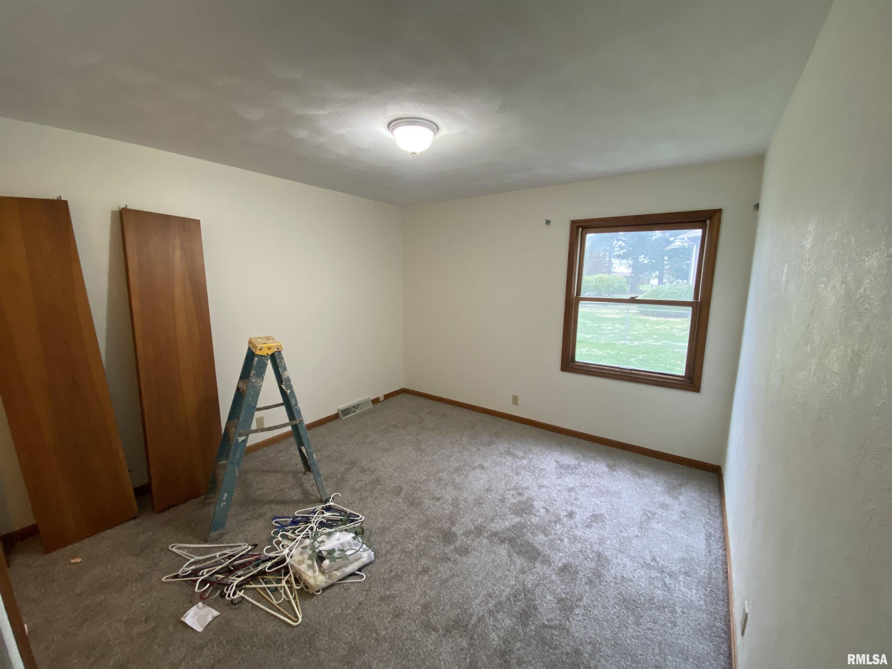 90 Banyan Drive Canton, IL 61520 - Photo 25 of 32