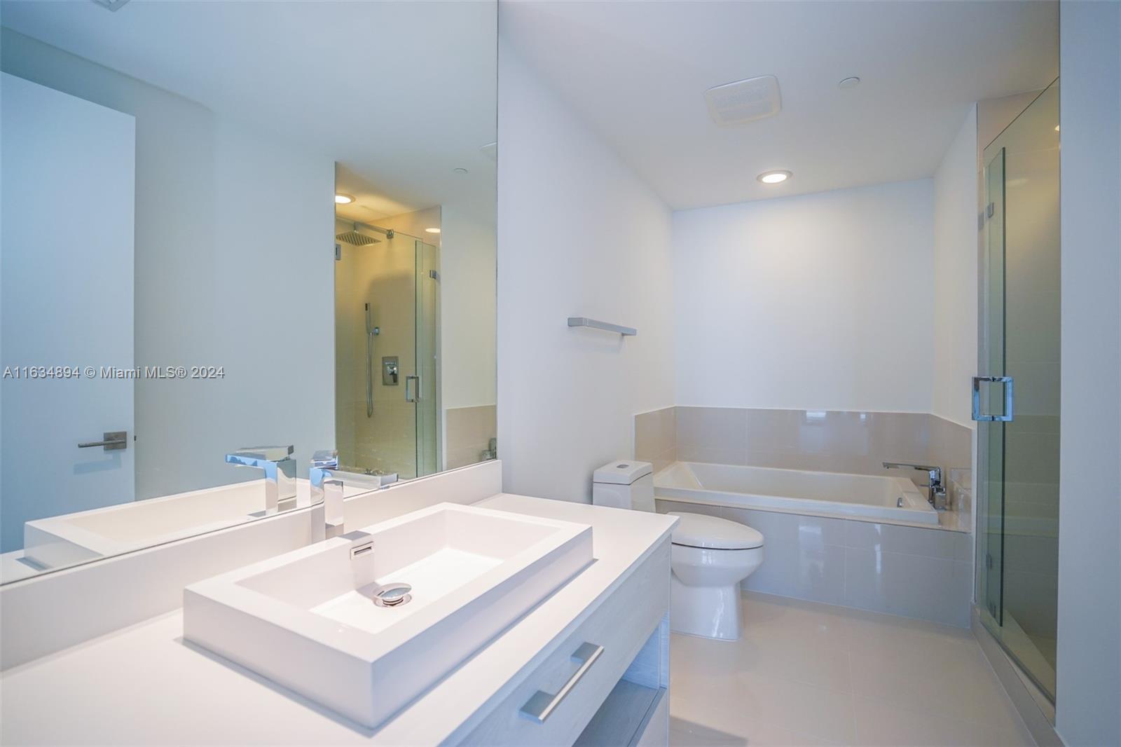 55 Southwest 9th Street, Unit 2108 Miami, FL 33130 - Photo 11 of 33