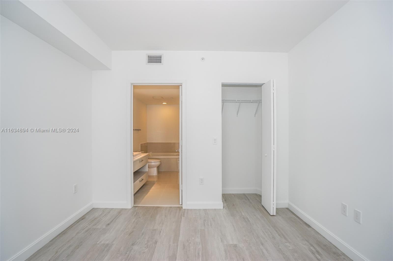55 Southwest 9th Street, Unit 2108 Miami, FL 33130 - Photo 10 of 33