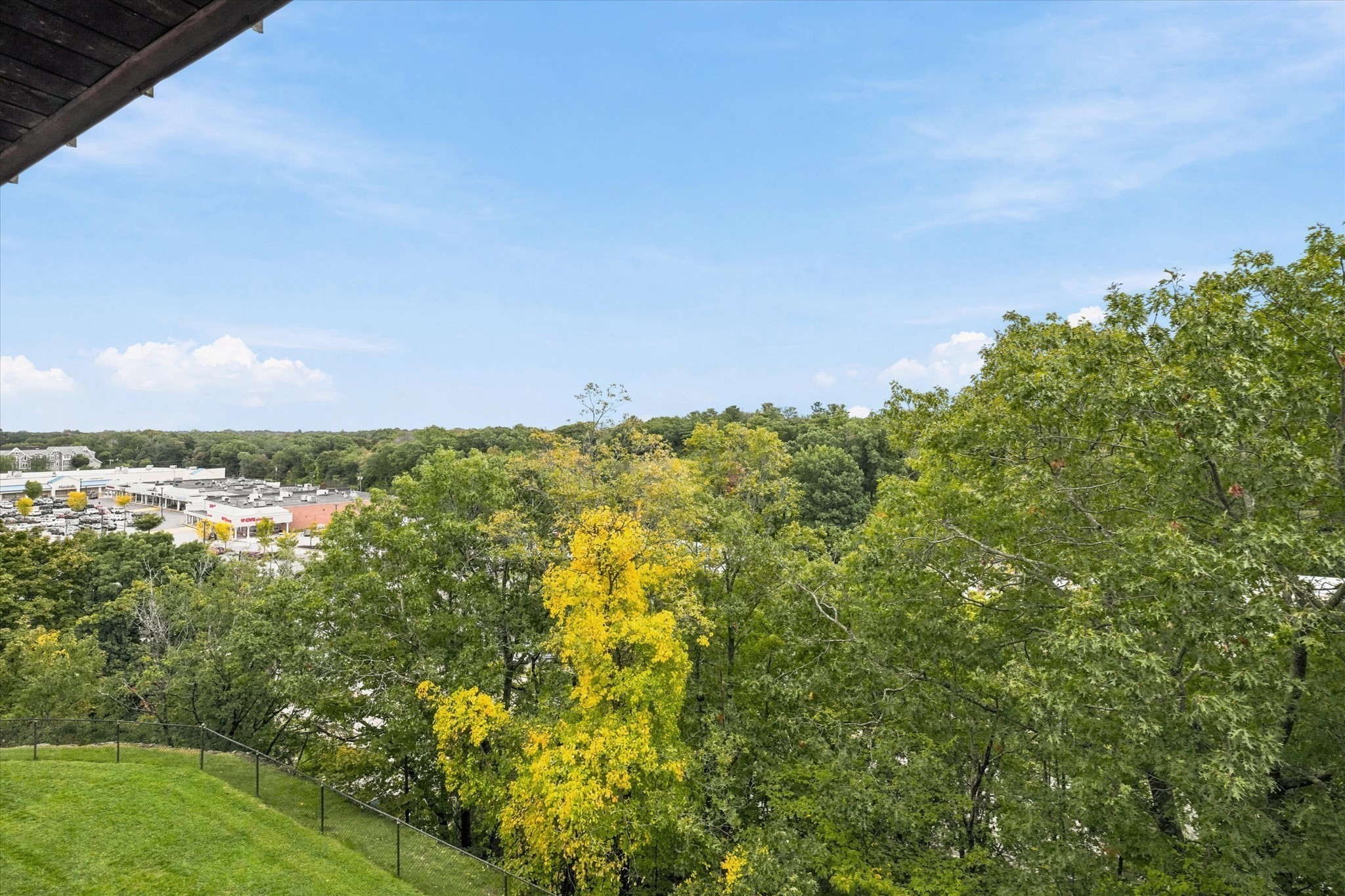 402 Paradise Road, Unit 3J Swampscott, MA 01907 - Photo 18 of 30 Gallery Image 18