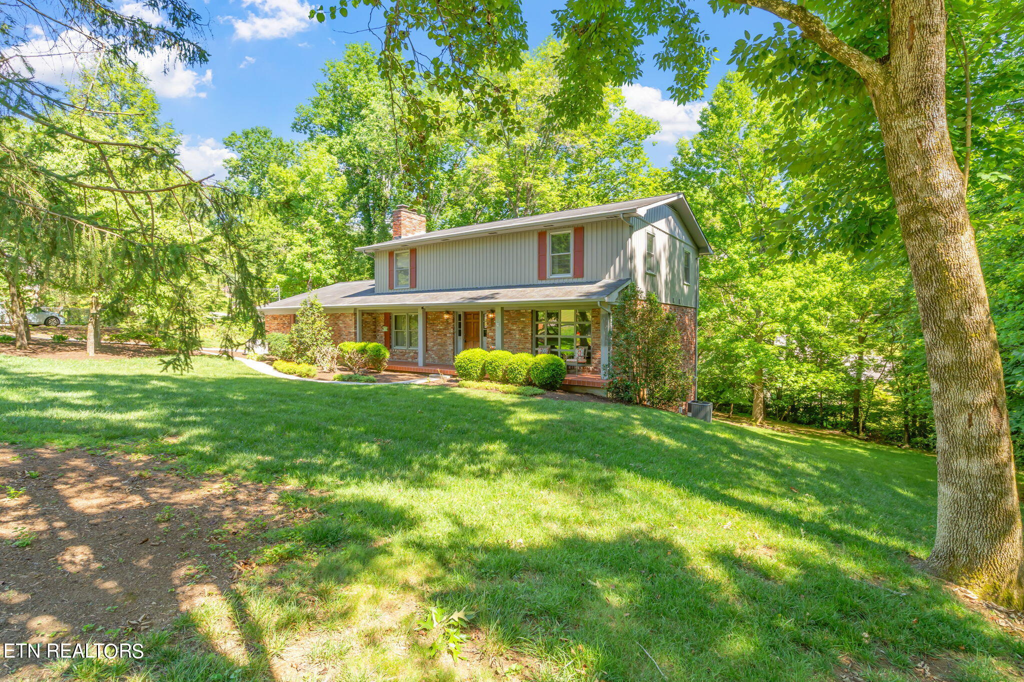 116 Clark Lane Oak Ridge, TN 37830 - Photo 4 of 48 4-web-or-mls-116 Clark Lane-5