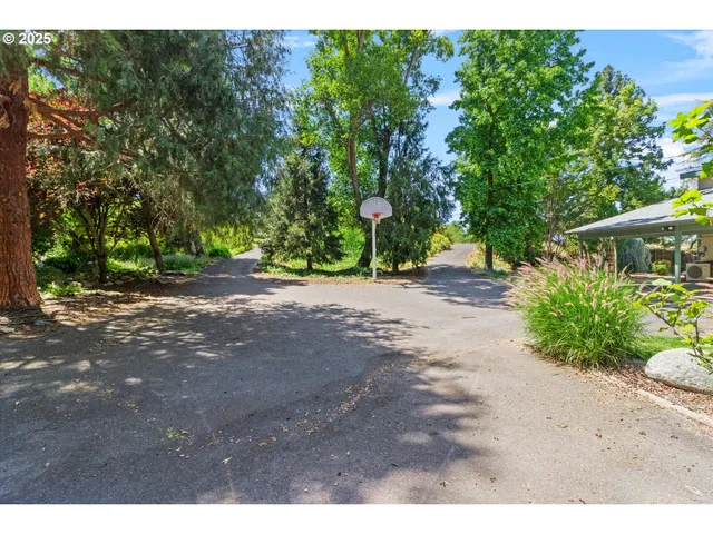 a view of a out door space