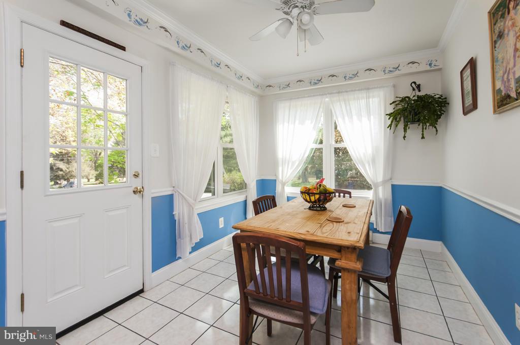 8411 High Ridge Road Ellicott City, MD 21043 - Photo 11 of 30 Interior (General)