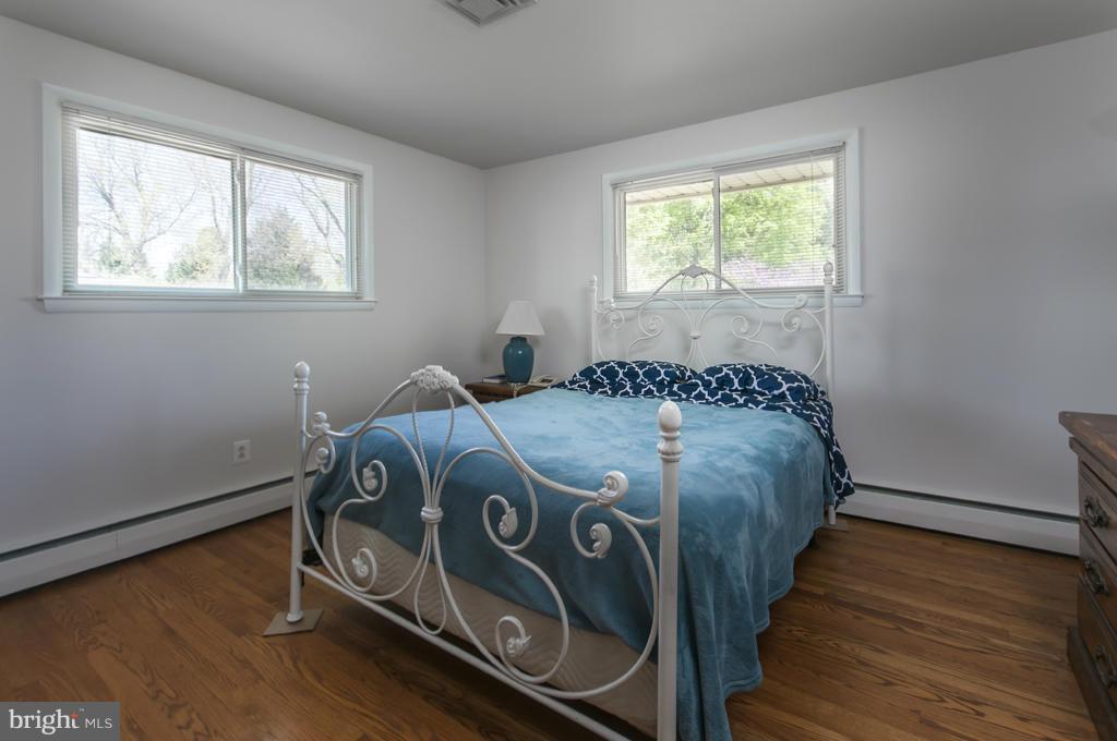 8411 High Ridge Road Ellicott City, MD 21043 - Photo 12 of 30 Bedroom (Master)
