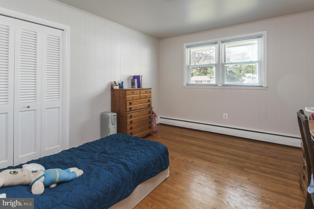 8411 High Ridge Road Ellicott City, MD 21043 - Photo 17 of 30 Bedroom