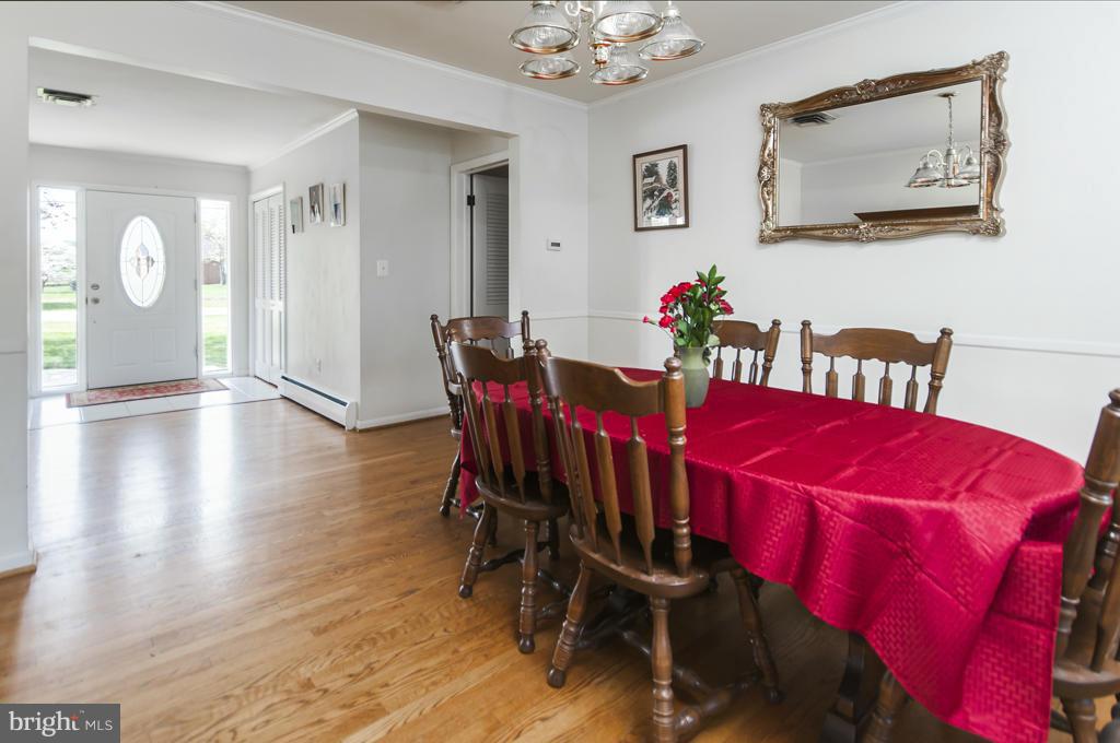 8411 High Ridge Road Ellicott City, MD 21043 - Photo 7 of 30 Dining Room