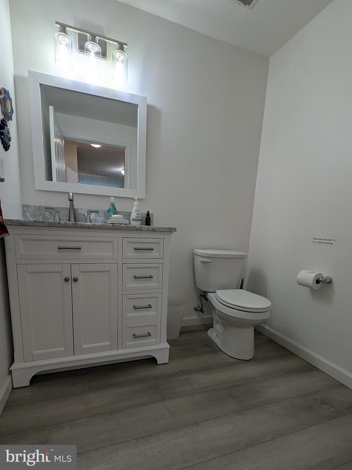 641 Fairview Avenue Lancaster, PA 17603 - Photo 13 of 19 Half Bath