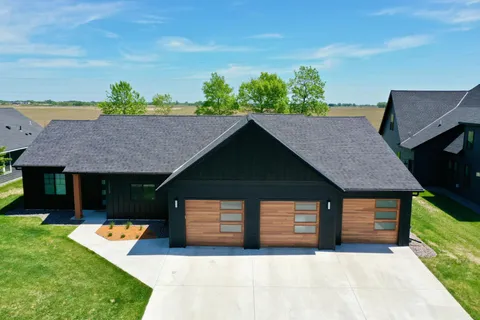 $699,900 | 12989 134th Avenue Northeast, Spicer, MN 56288