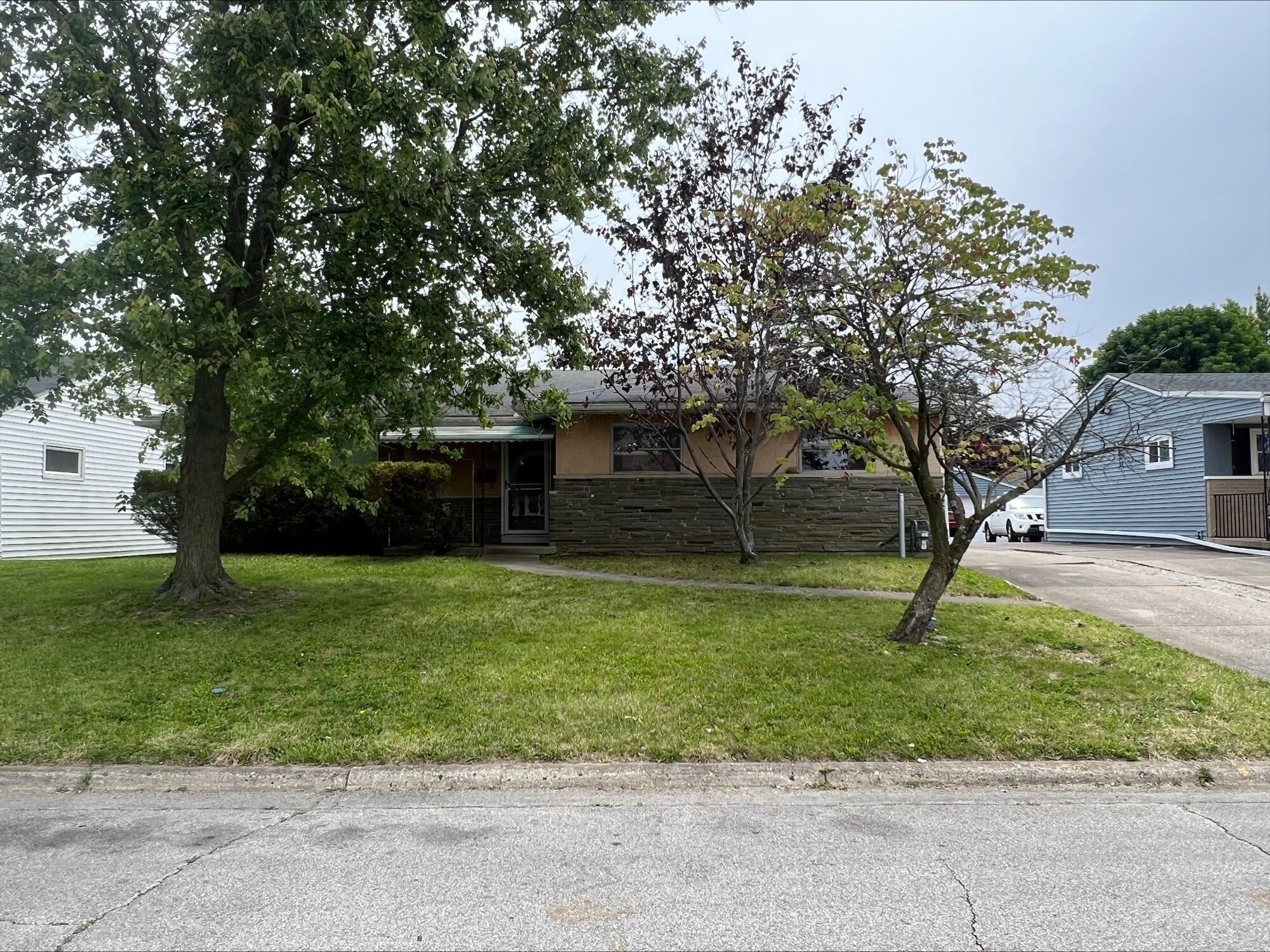 1102 Wiltshire Road Columbus, OH 43204 - Photo 3 of 7 Image3