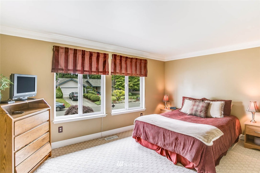 16919 143rd Avenue Southeast Renton, WA 98058 - Photo 13 of 16 Gallery Image 13