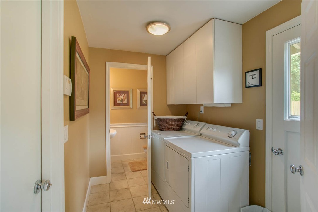16919 143rd Avenue Southeast Renton, WA 98058 - Photo 10 of 16 Gallery Image 10