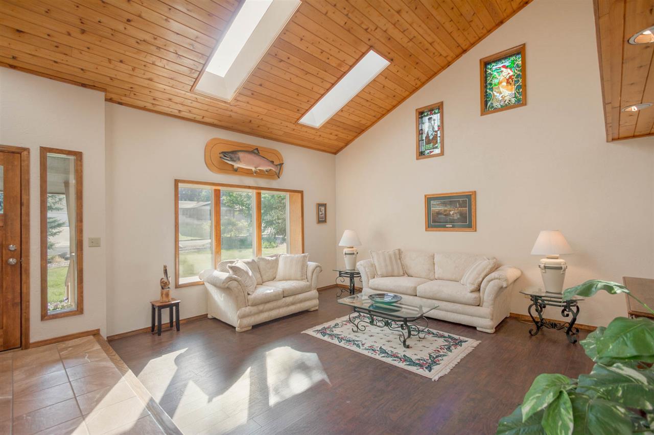 13123 West Shore Road Nine Mile Falls, WA 99026 - Photo 4 of 20 Gallery Image 4