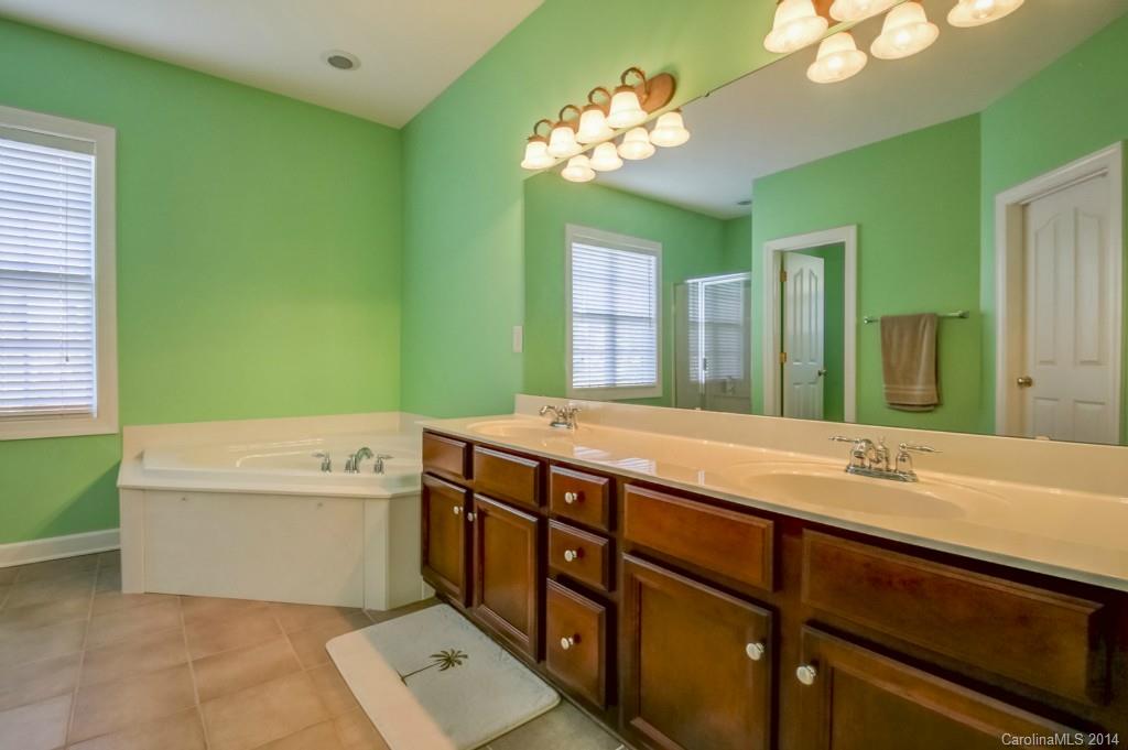 1813 Copperplate Road Charlotte, NC 28262 - Photo 17 of 24 Gallery Image 17