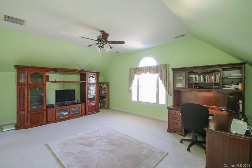 1813 Copperplate Road Charlotte, NC 28262 - Photo 18 of 24 Gallery Image 18