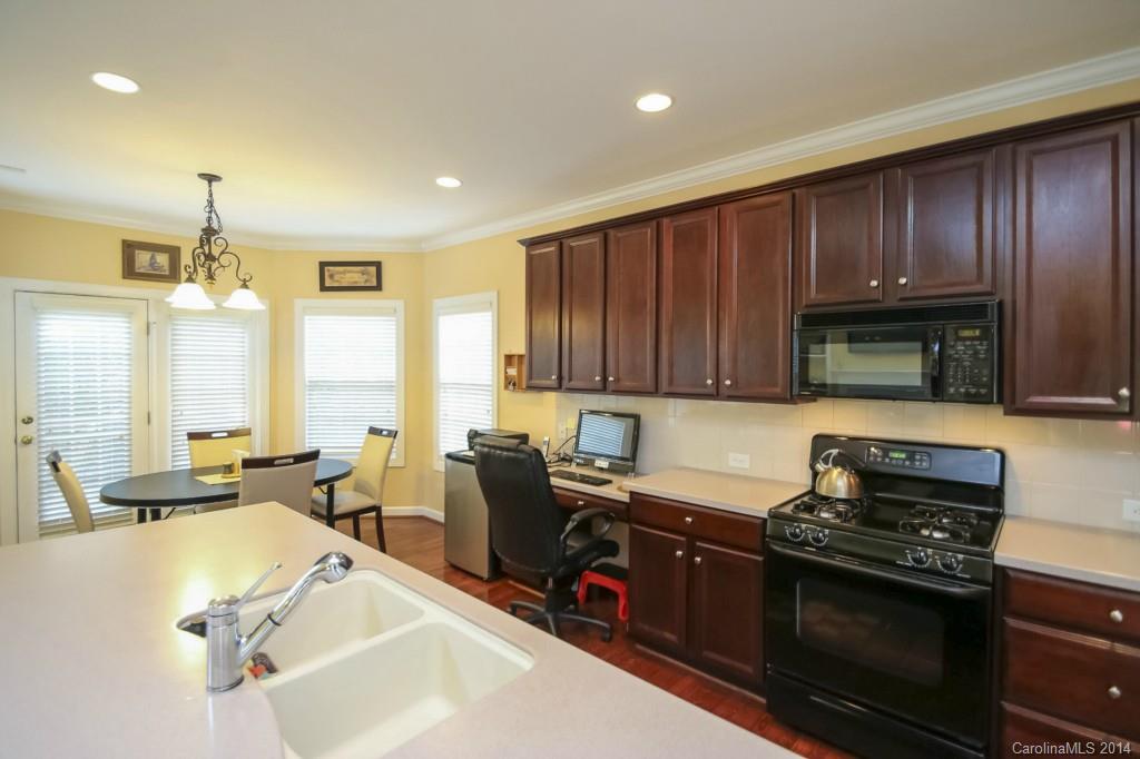 1813 Copperplate Road Charlotte, NC 28262 - Photo 9 of 24 Gallery Image 9