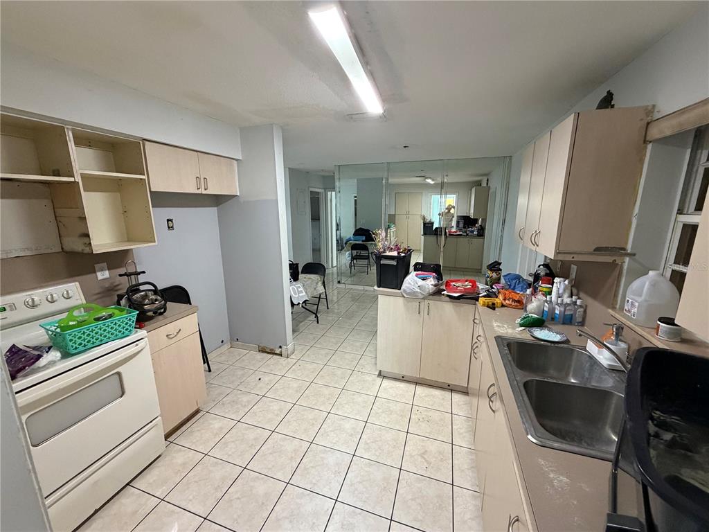 14905 Southwest 304th Terrace Homestead, FL 33033 - Photo 7 of 29