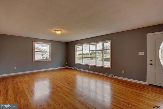 2029 Grandview Road Hanover, PA 17331 - Photo 4 of 26