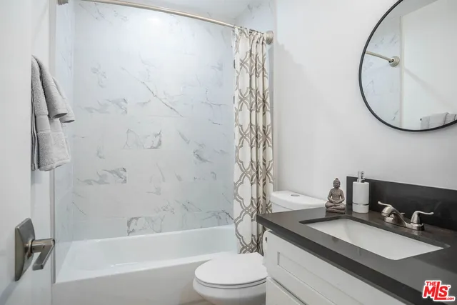 $1,850 | 6244 De Longpre Avenue, Unit 10, Los Angeles, CA 90028